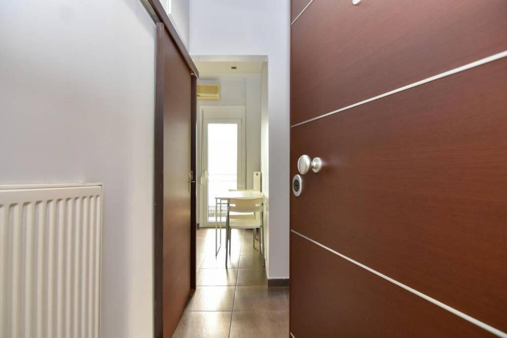 Modern Apartment In The Heart Of The City Larissa Zewnętrze zdjęcie